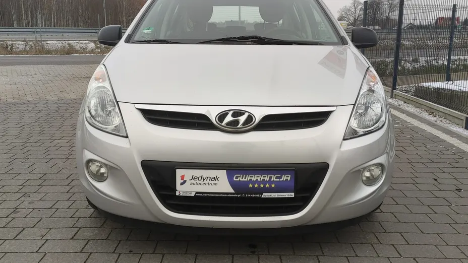HYUNDAI i20 -