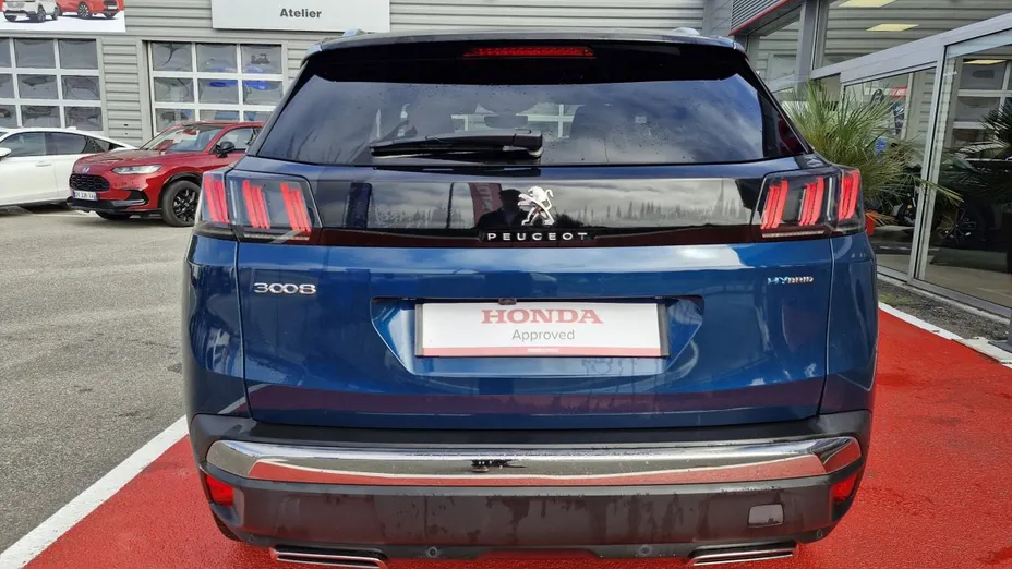 PEUGEOT 3008 -