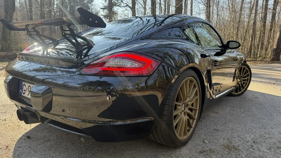 PORSCHE Cayman -