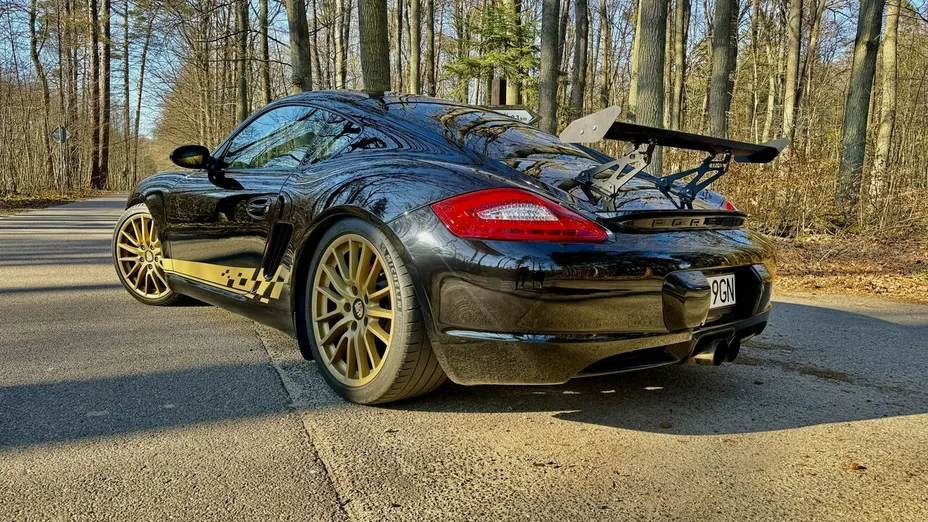 PORSCHE Cayman -