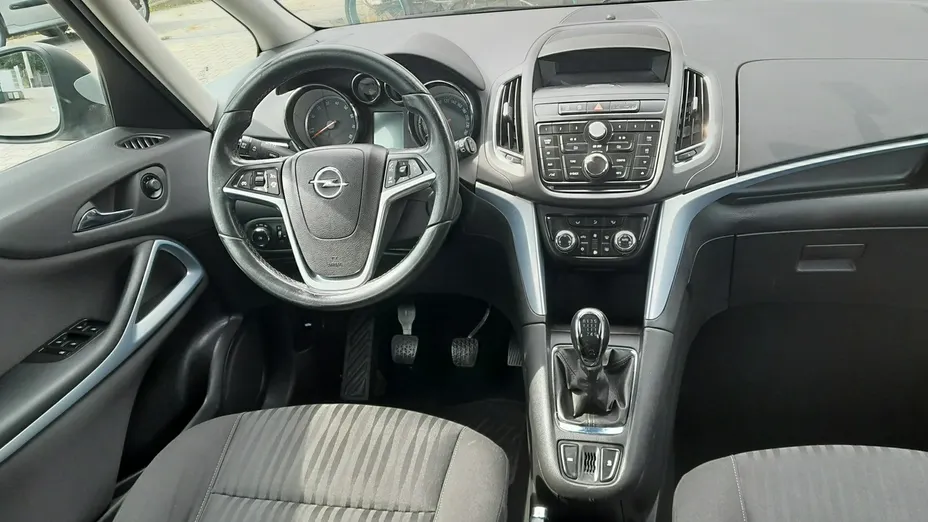OPEL Zafira -