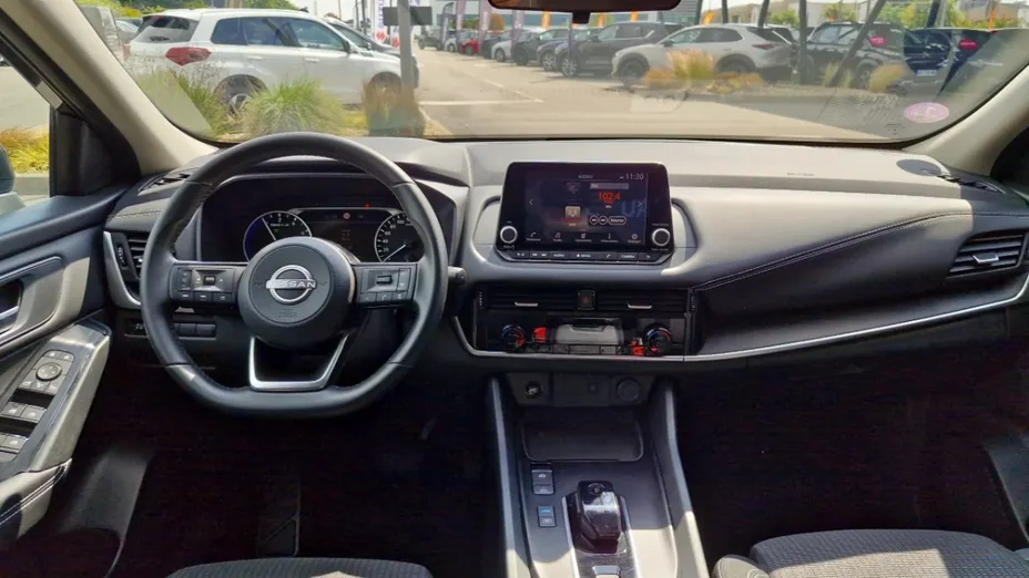 NISSAN Qashqai -