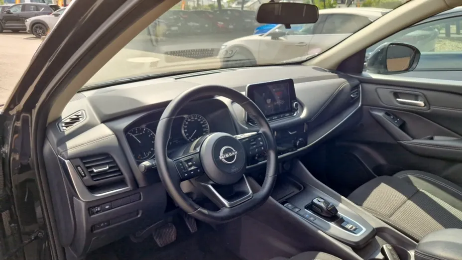 NISSAN Qashqai -