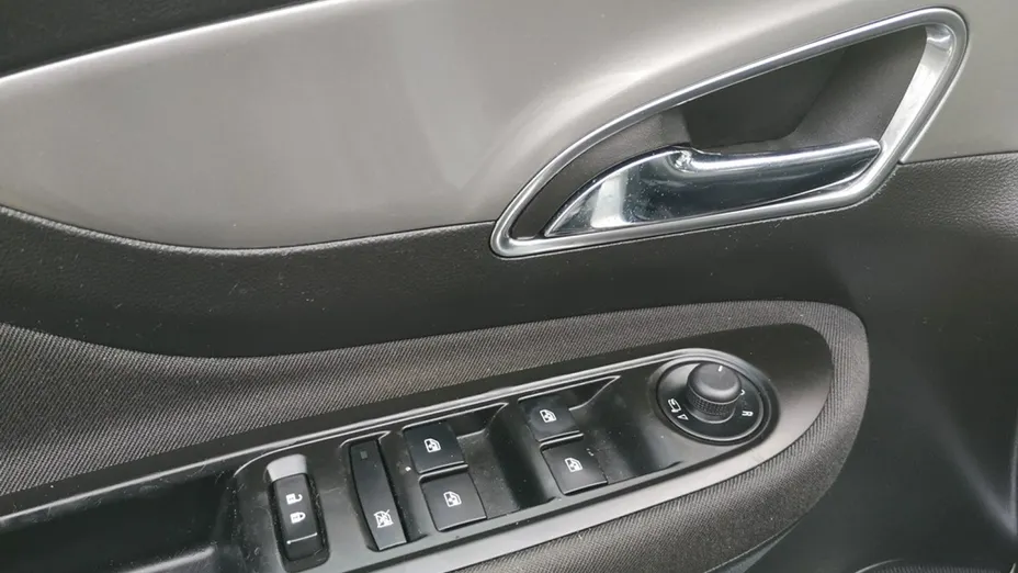 OPEL Mokka -