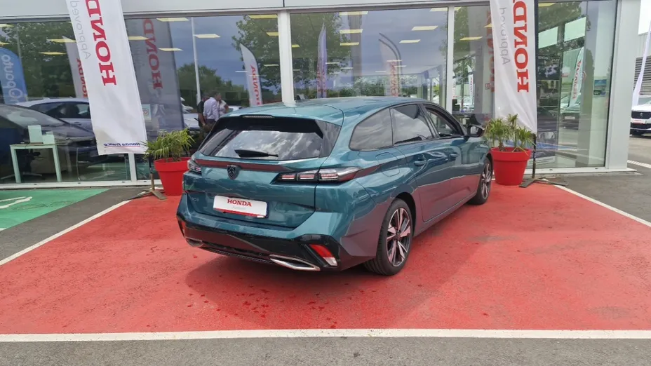 PEUGEOT 308 -
