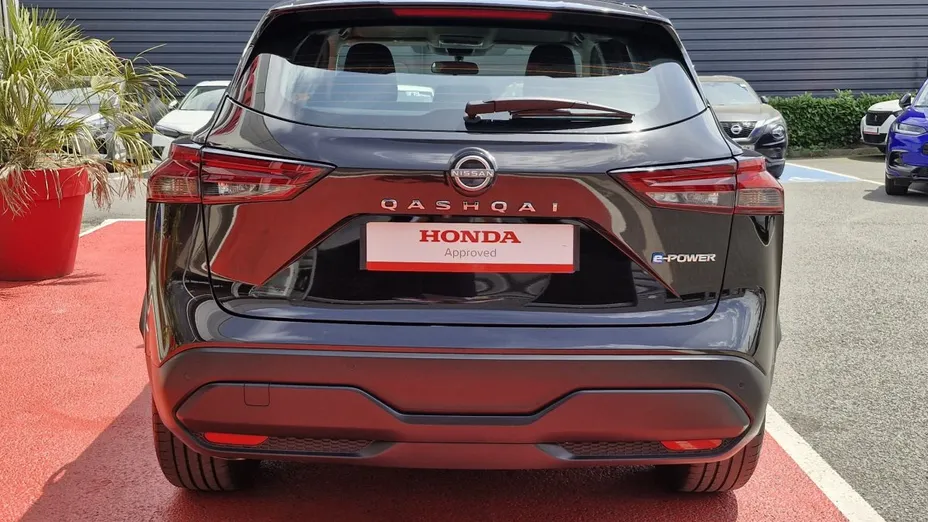 NISSAN Qashqai -