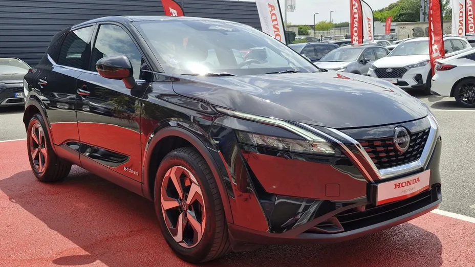 NISSAN Qashqai -