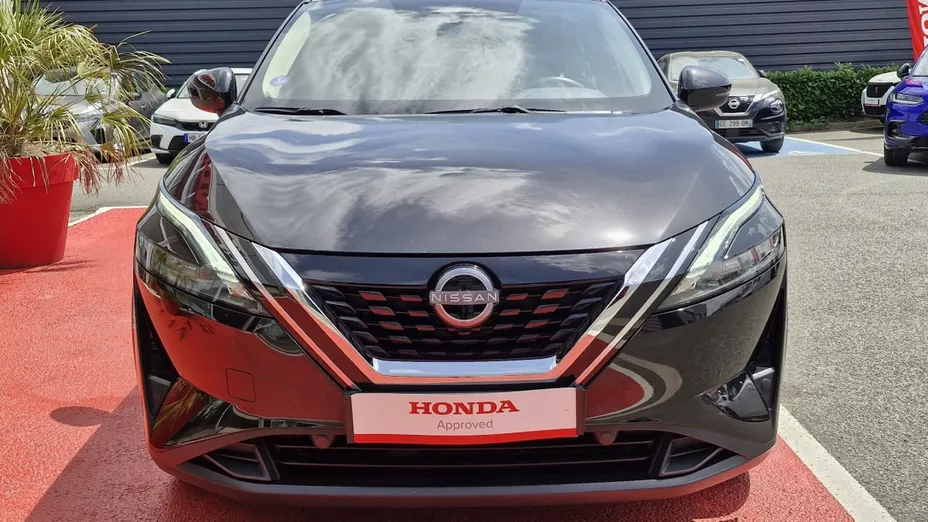 NISSAN Qashqai -