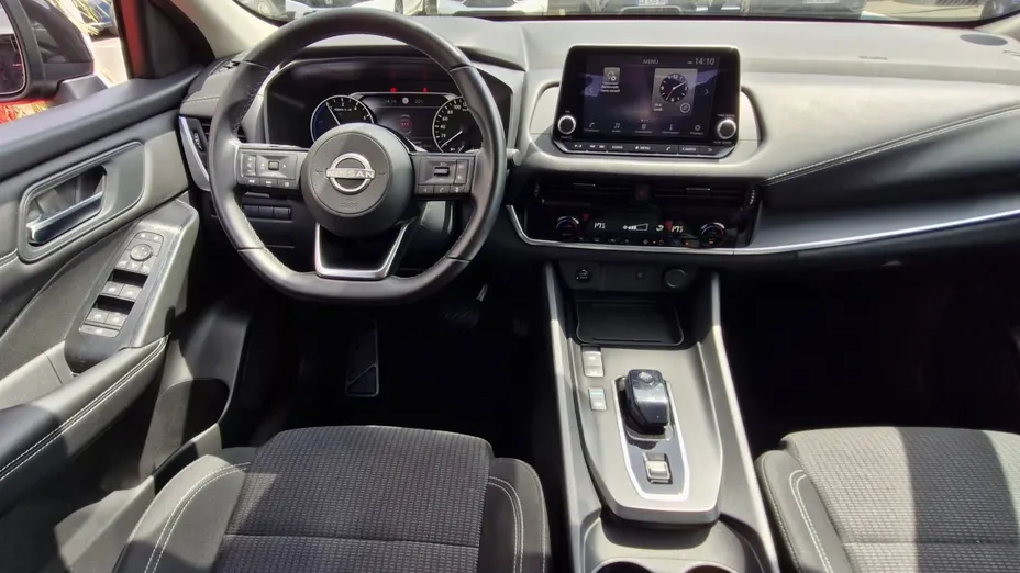 NISSAN Qashqai -