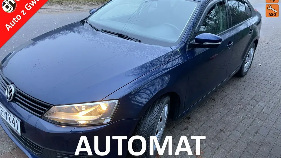 VOLKSWAGEN Jetta -