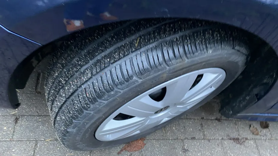 VOLKSWAGEN Jetta -