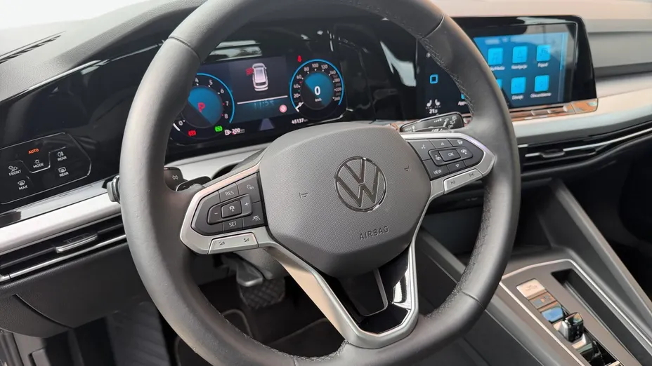 VOLKSWAGEN Golf Golf VIII 1.5 eTSI Life DSG