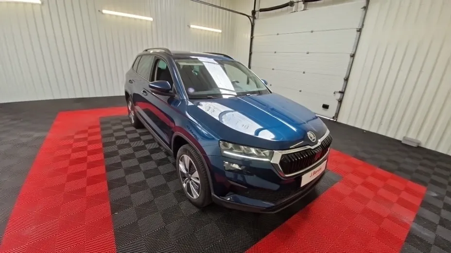 SKODA Karoq -