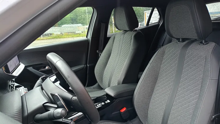PEUGEOT 2008 -