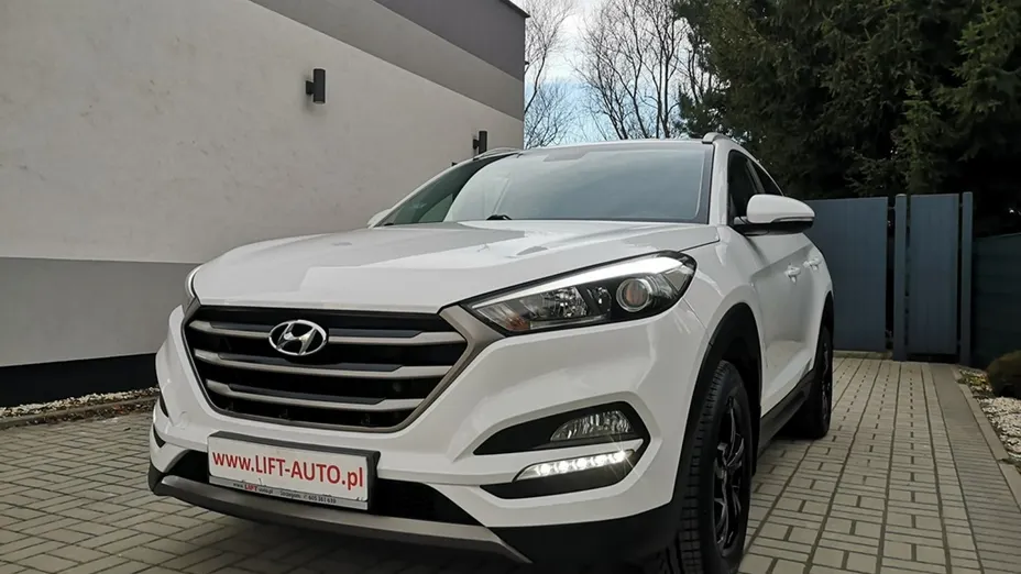 HYUNDAI Tucson -