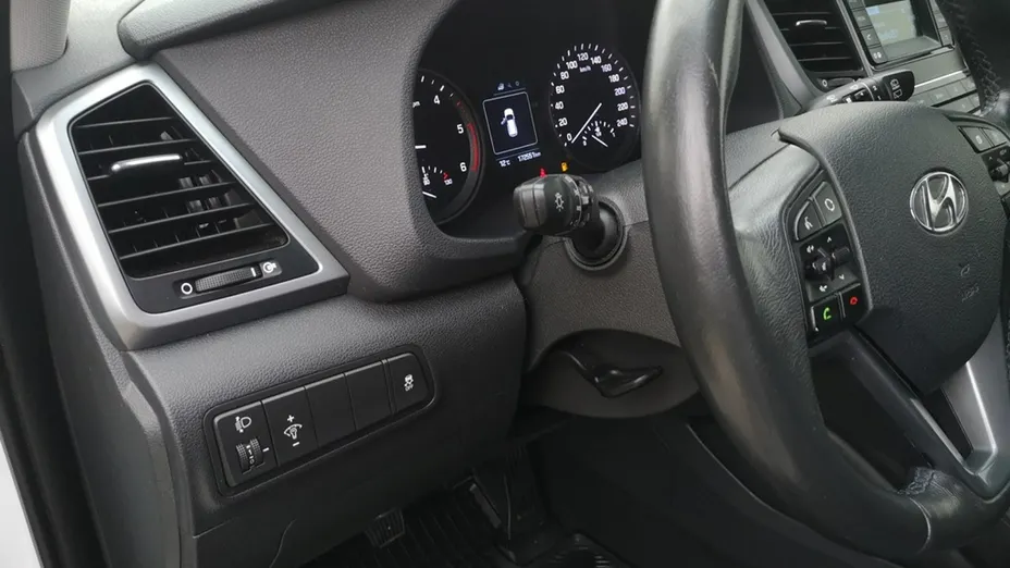 HYUNDAI Tucson -