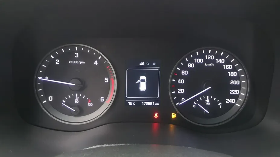 HYUNDAI Tucson -