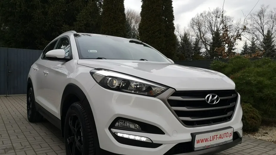 HYUNDAI Tucson -