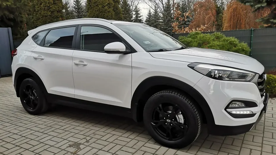 HYUNDAI Tucson -