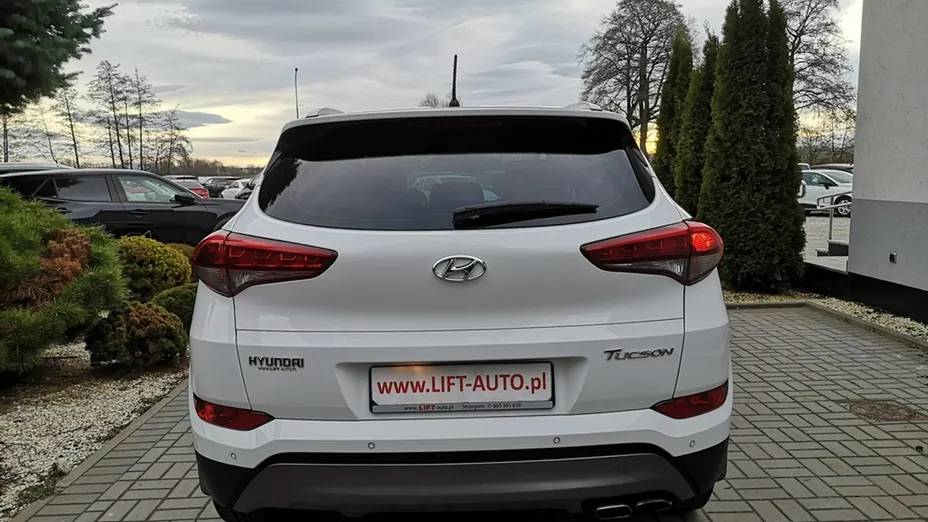 HYUNDAI Tucson -