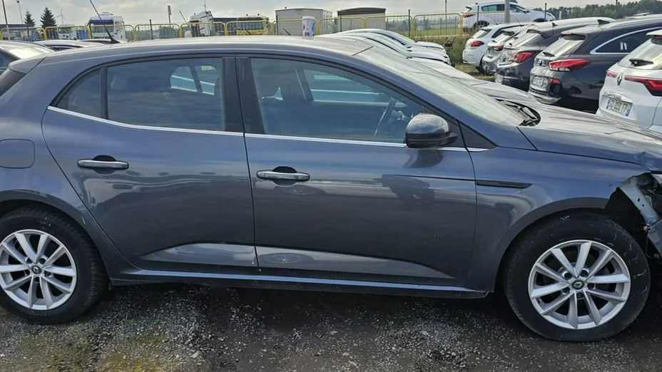 RENAULT Megane -