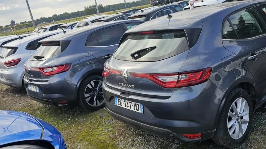 RENAULT Megane -