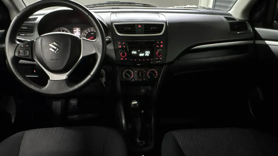 SUZUKI Swift -