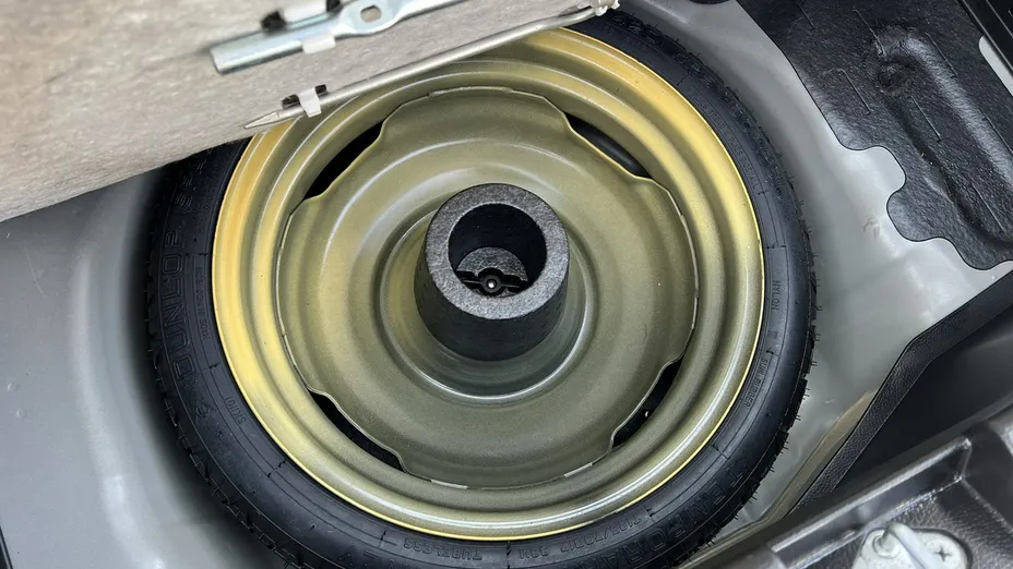SUZUKI Swift -