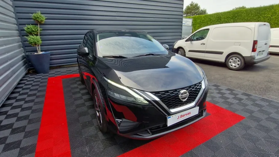 NISSAN Qashqai -