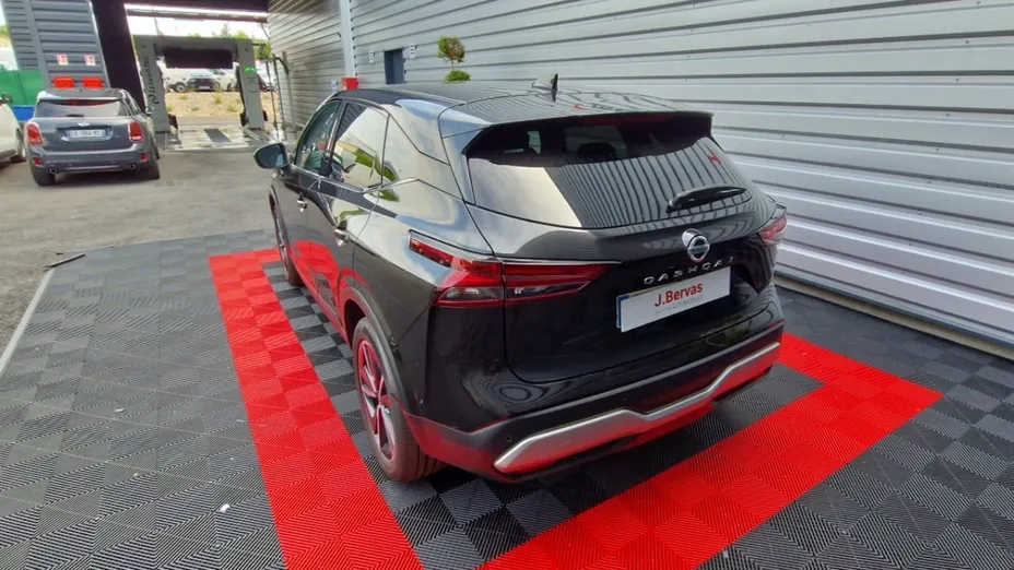 NISSAN Qashqai -