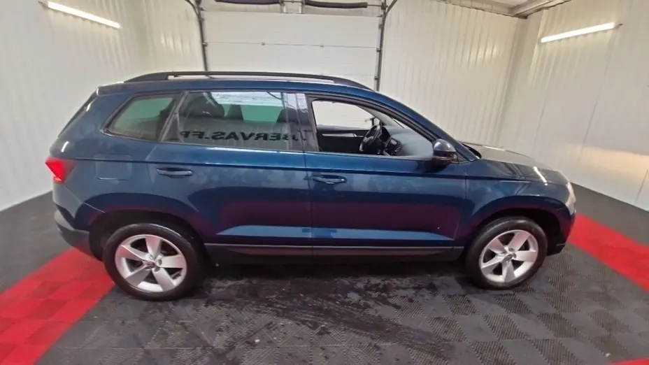 SKODA Karoq -