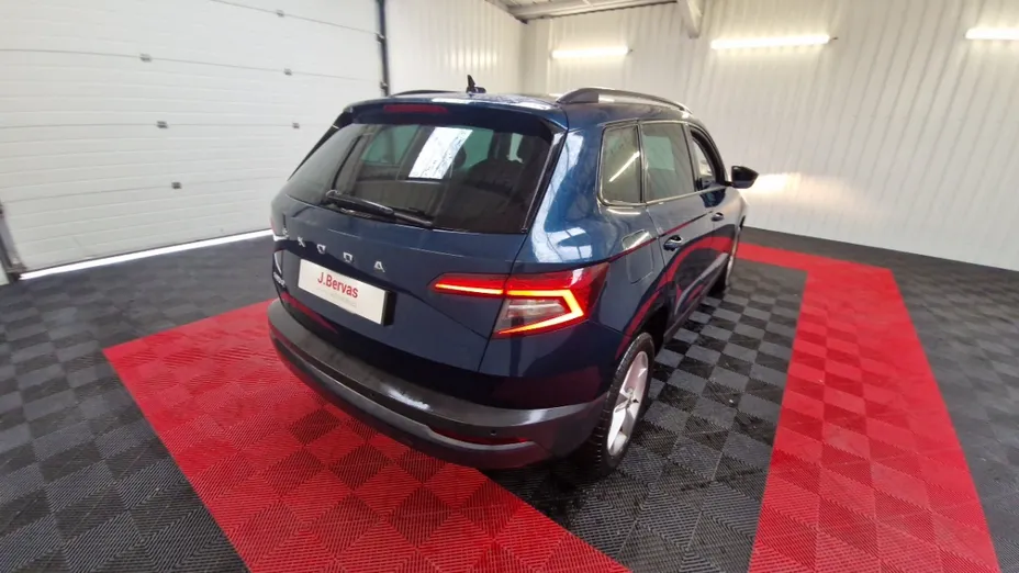 SKODA Karoq -