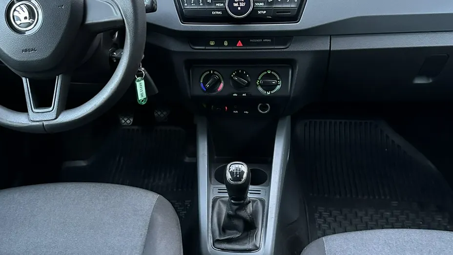 SKODA Fabia -