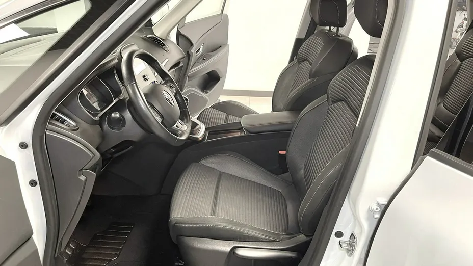 RENAULT Scenic -
