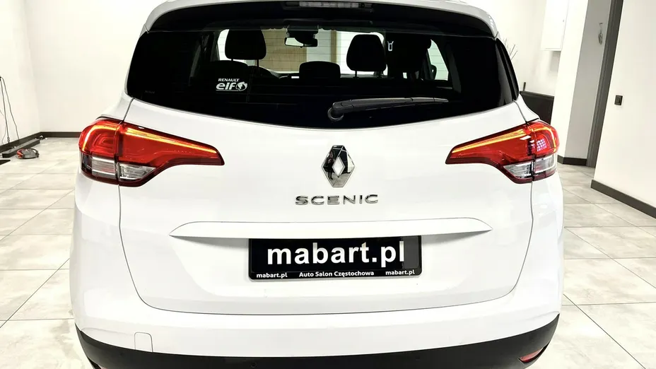 RENAULT Scenic -