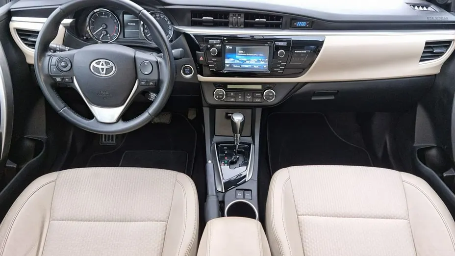 TOYOTA Corolla -
