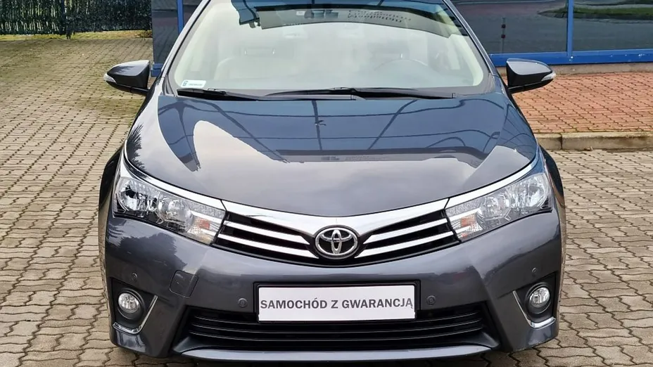 TOYOTA Corolla -