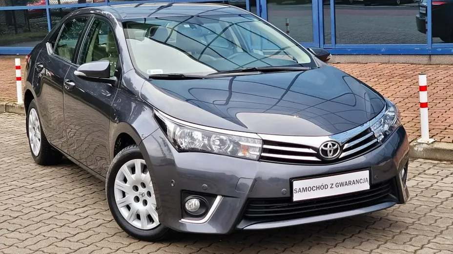 TOYOTA Corolla -