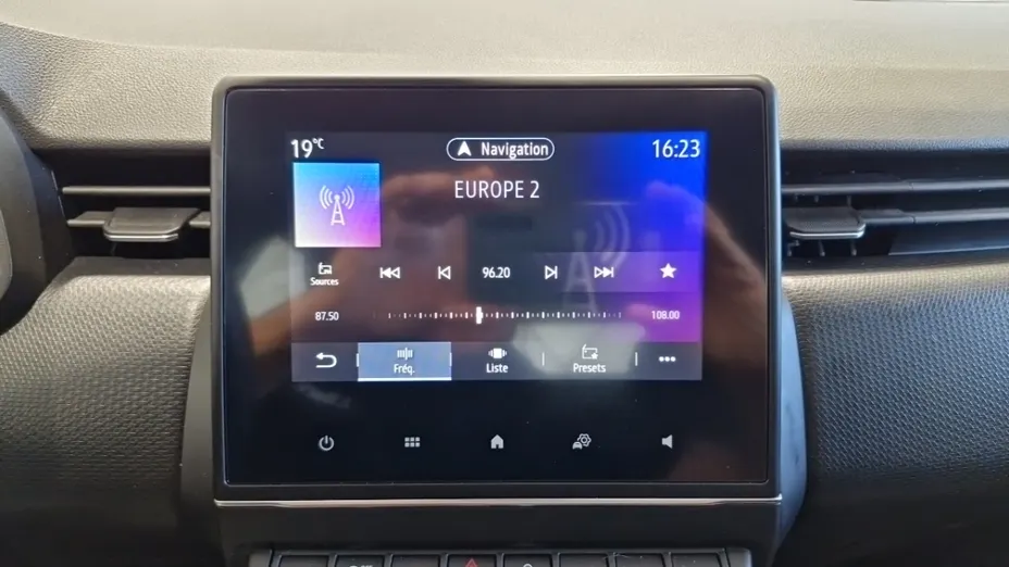 RENAULT Clio -