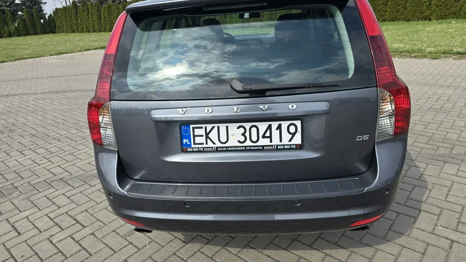VOLVO V50 -