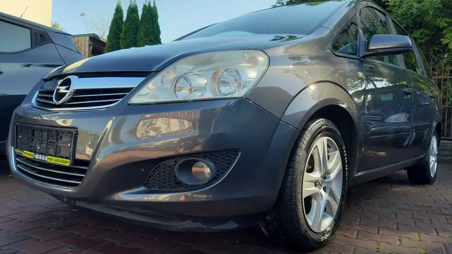 OPEL Zafira -
