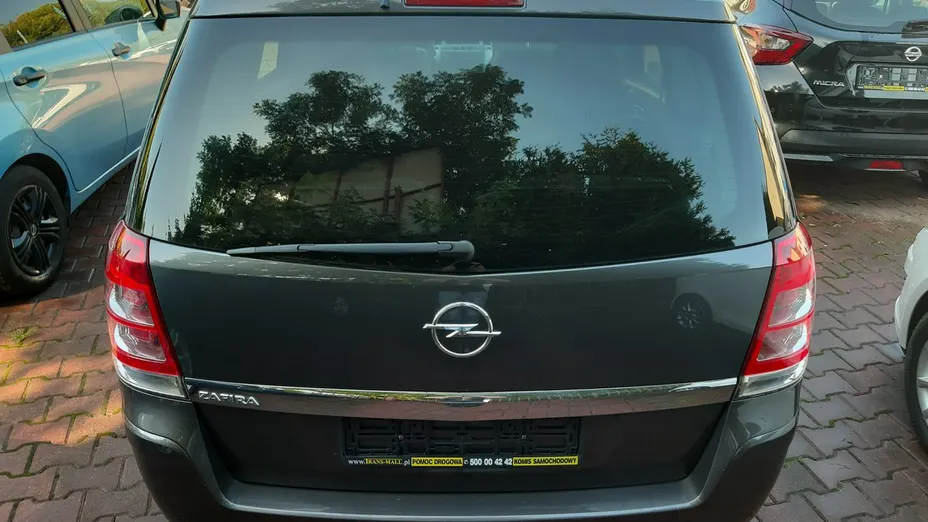OPEL Zafira -