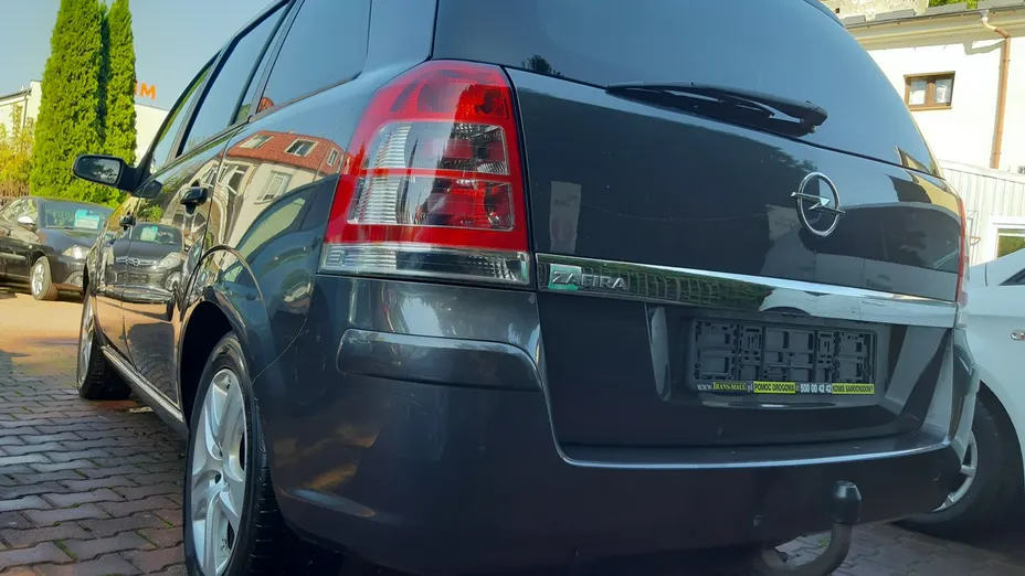 OPEL Zafira -