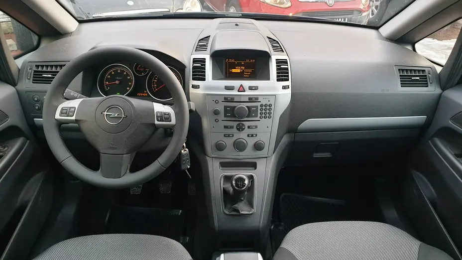 OPEL Zafira -