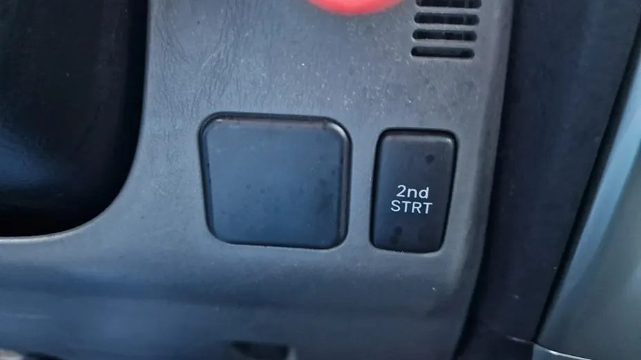 TOYOTA Land Cruiser -