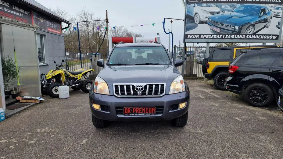 TOYOTA Land Cruiser -