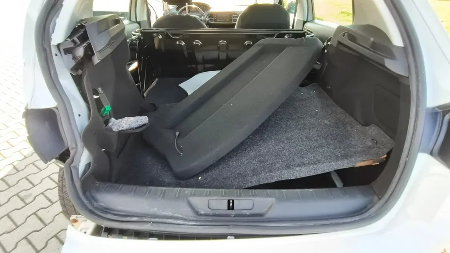 PEUGEOT 308 -