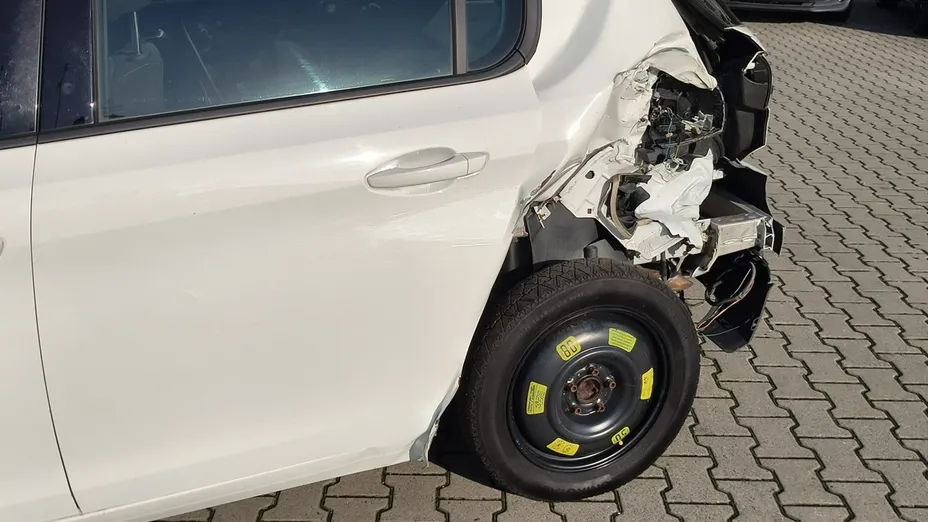 PEUGEOT 308 -