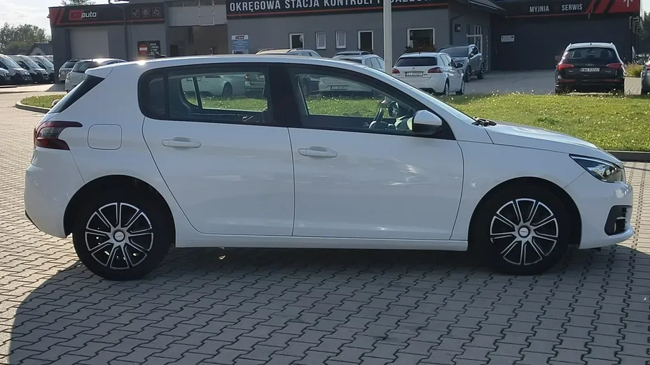 PEUGEOT 308 -