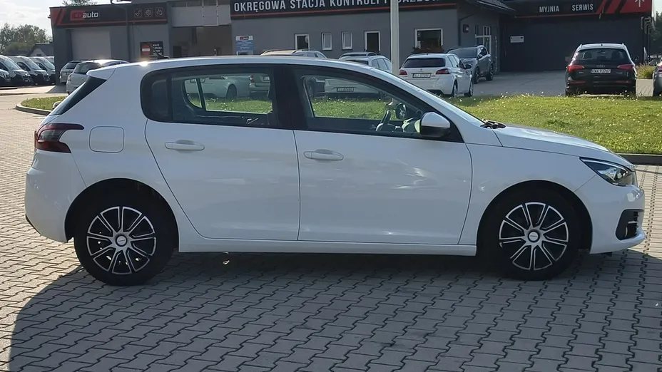 PEUGEOT 308 -